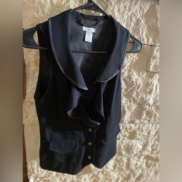 Cache’| Small| Black ruffle trim vest| Great Condition. - Picture 2 of 6